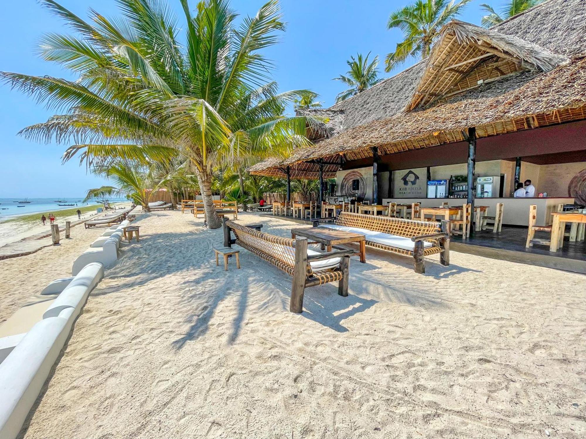 Kibanda Lodge And Beach Club Нунгви Екстериор снимка